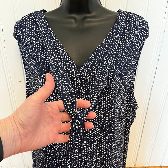 Reitman's Navy & White Self Tie Sleeveless Blouse, Size XXL - Picture 2 of 10